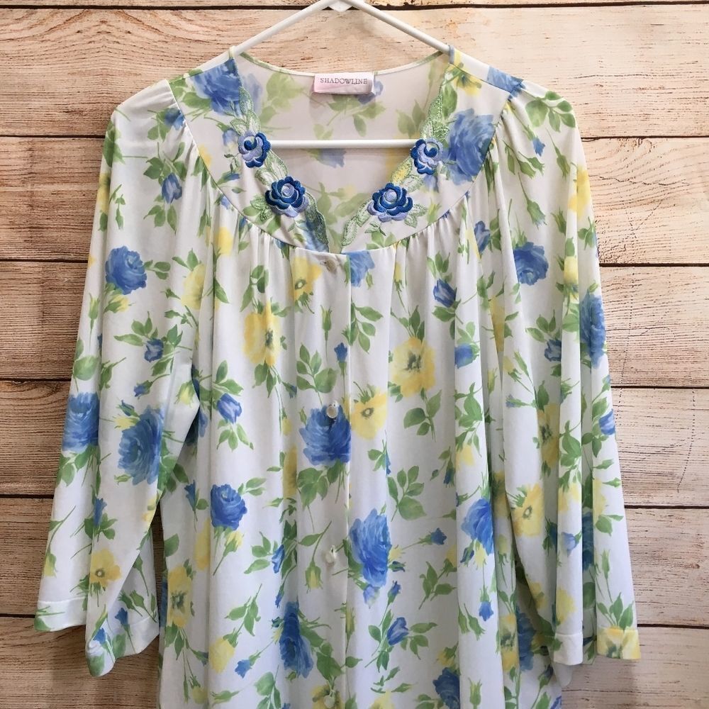 ‎VINTAGE SHADOWLINE FLORAL PRINT ROBE - Picture 2 of 9